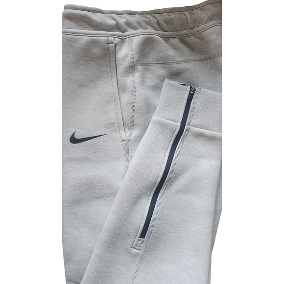 Nike Men's Tech Fleece Joggers Gray Size M - NWT - Picture 4 of 4
